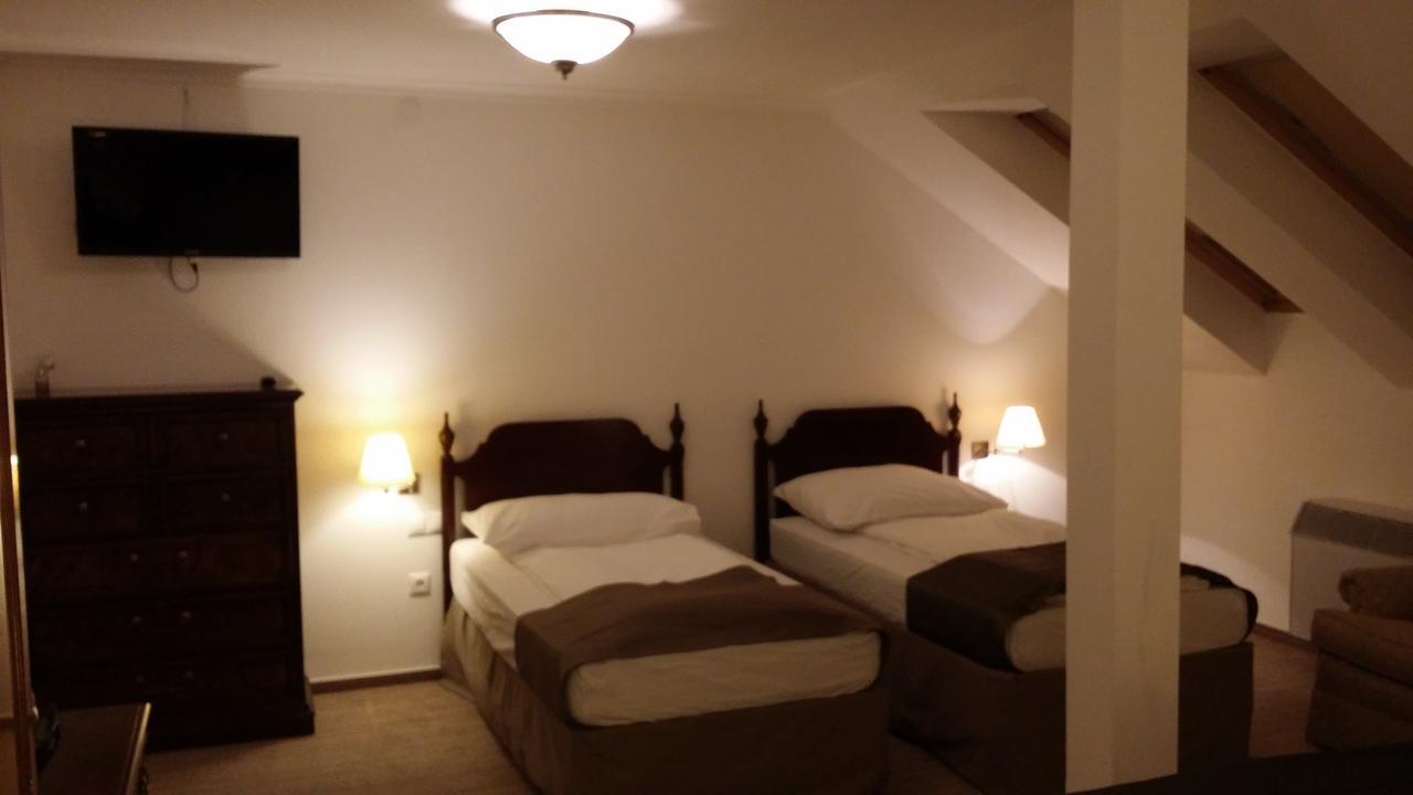Opera Loft Rooms And Apartments Budapest Bagian luar foto