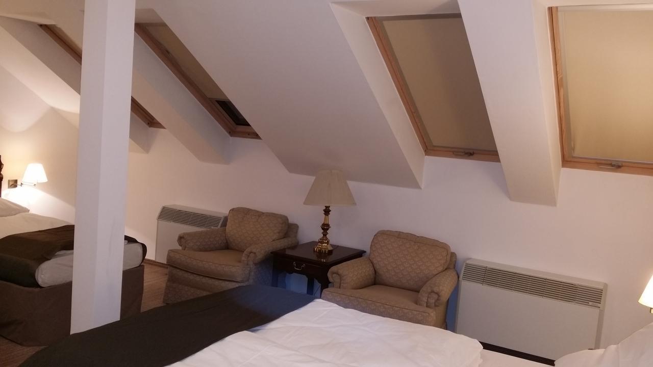Opera Loft Rooms And Apartments Budapest Bagian luar foto