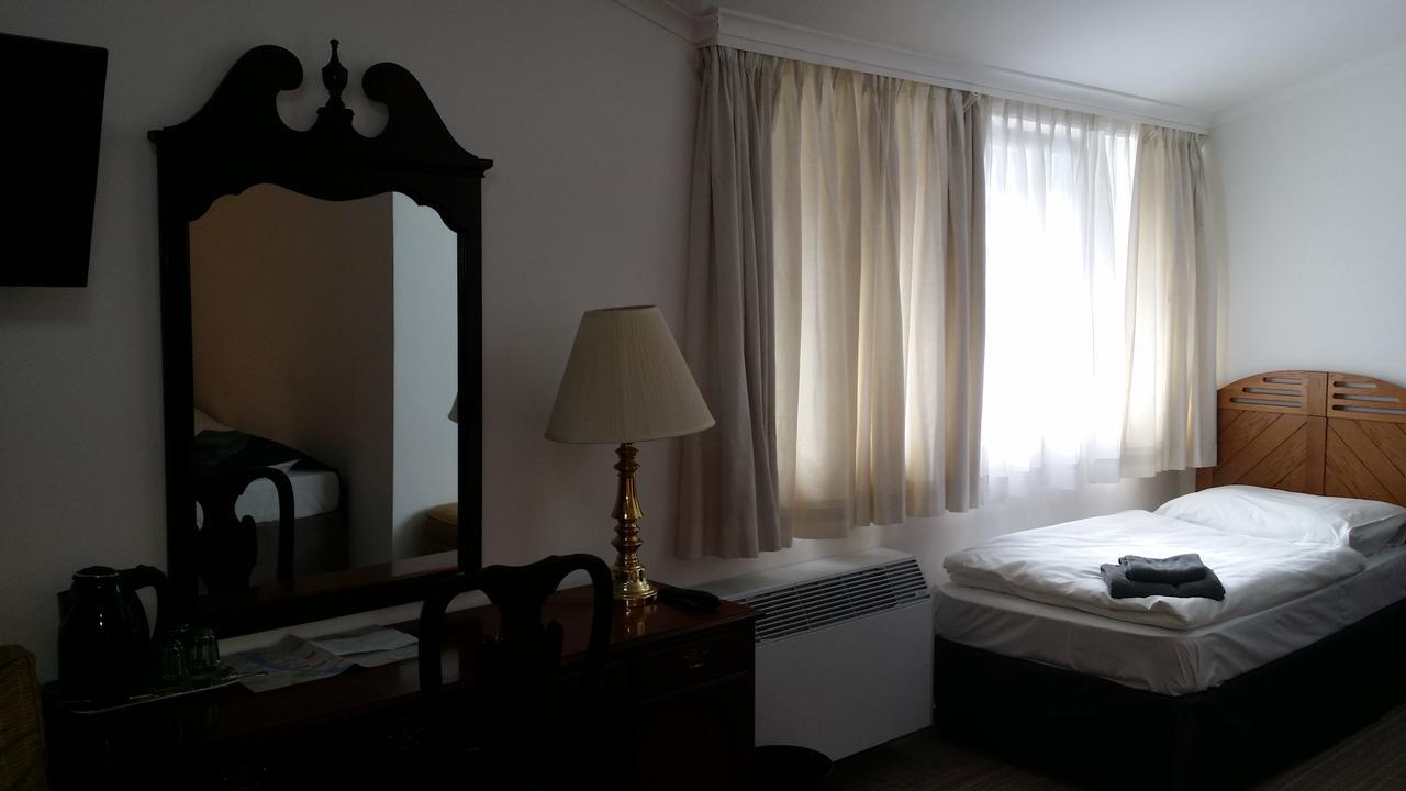 Opera Loft Rooms And Apartments Budapest Bagian luar foto