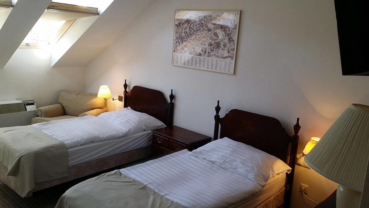 Opera Loft Rooms And Apartments Budapest Bagian luar foto